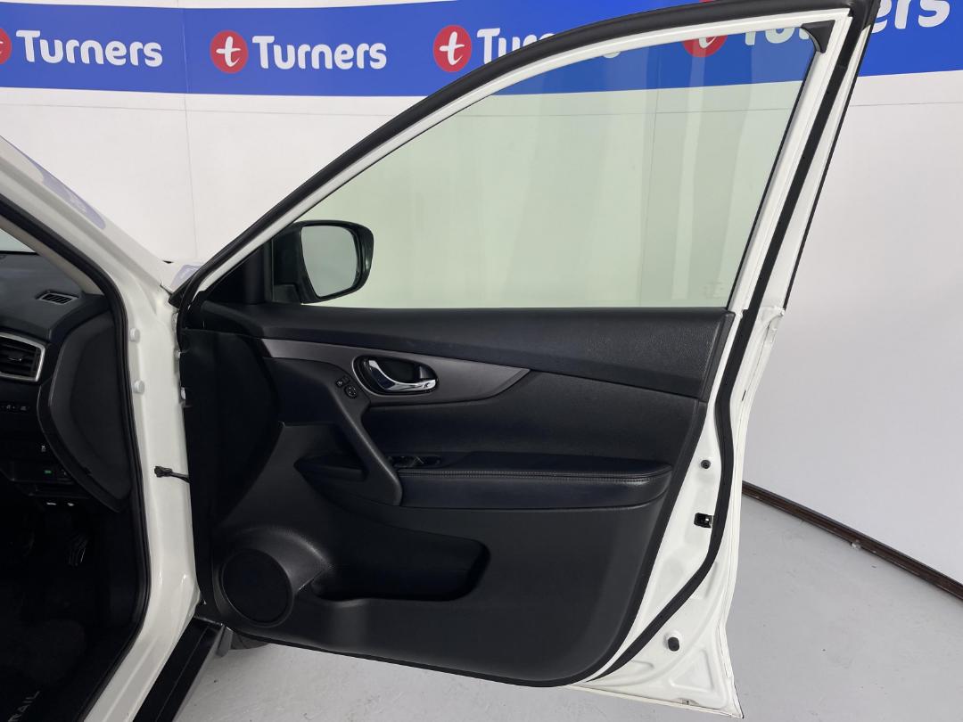 Photo '15' of Nissan X-Trail Photo '15' of Nissan X-Trail