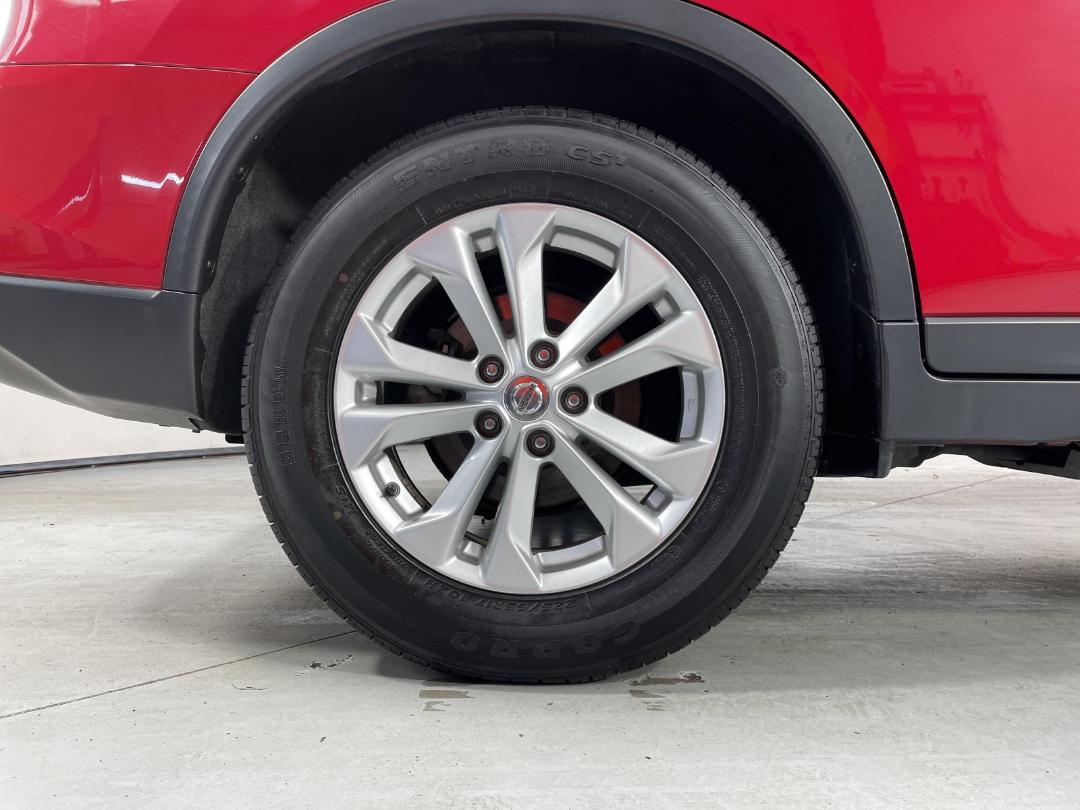 Photo '12' of Nissan X-Trail