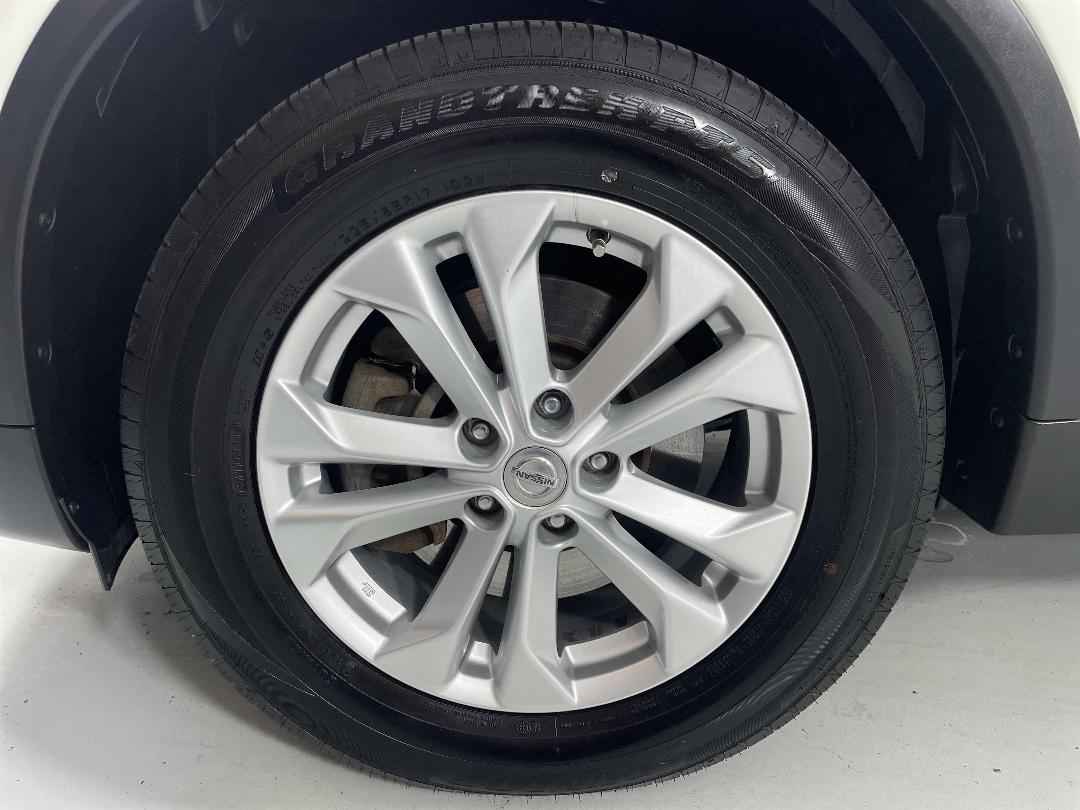 Photo '10' of Nissan X-Trail