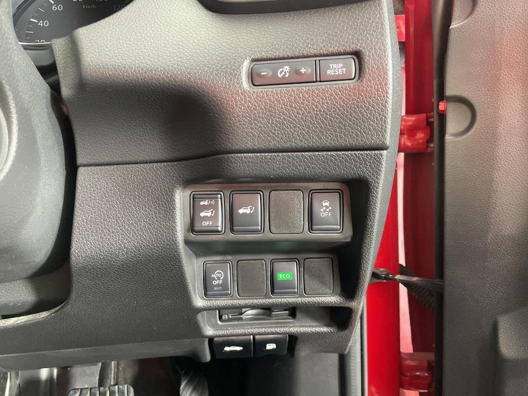 Photo '28' of Nissan X-Trail Photo '28' of Nissan X-Trail