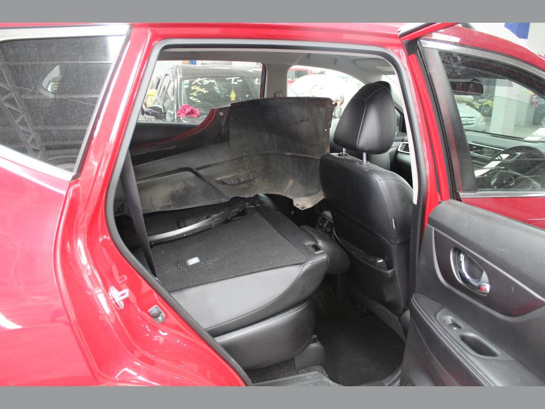 Photo '7' of Nissan X-Trail ST-L Photo '7' of Nissan X-Trail ST-L