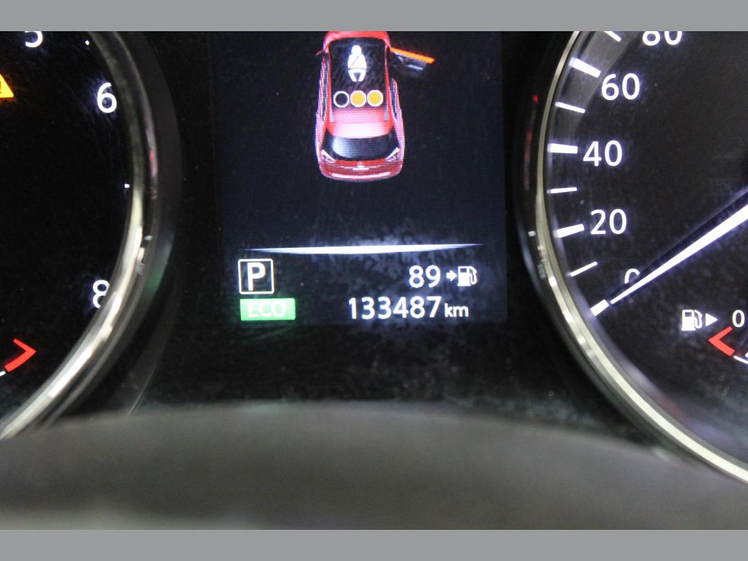 Photo '13' of Nissan X-Trail ST-L Photo '13' of Nissan X-Trail ST-L