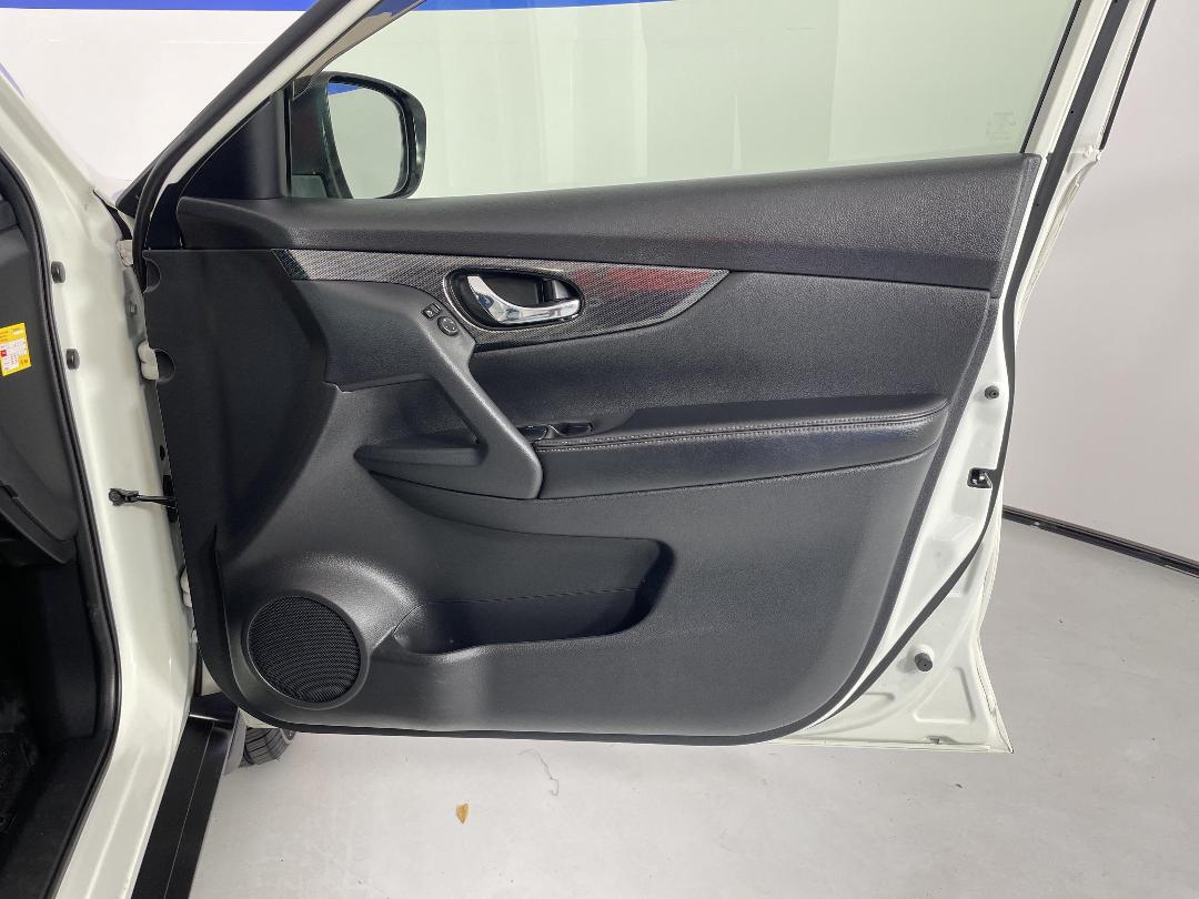 Photo '15' of Nissan X-Trail Photo '15' of Nissan X-Trail