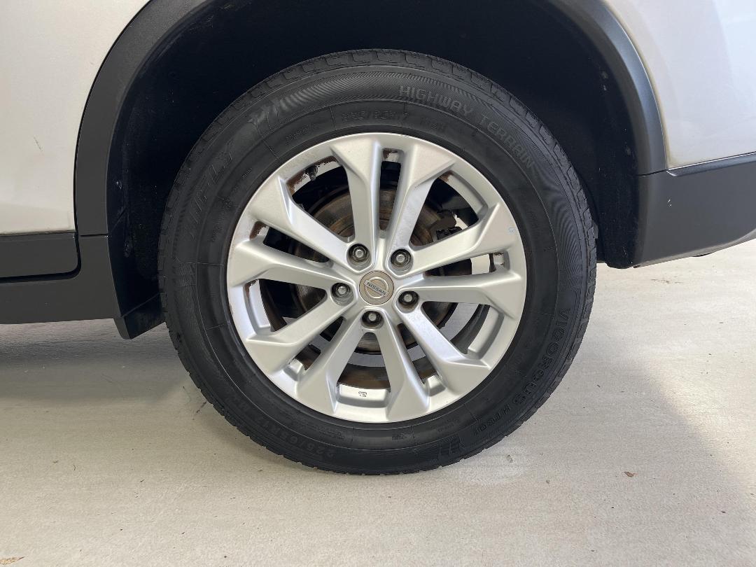 Photo '11' of Nissan X-Trail