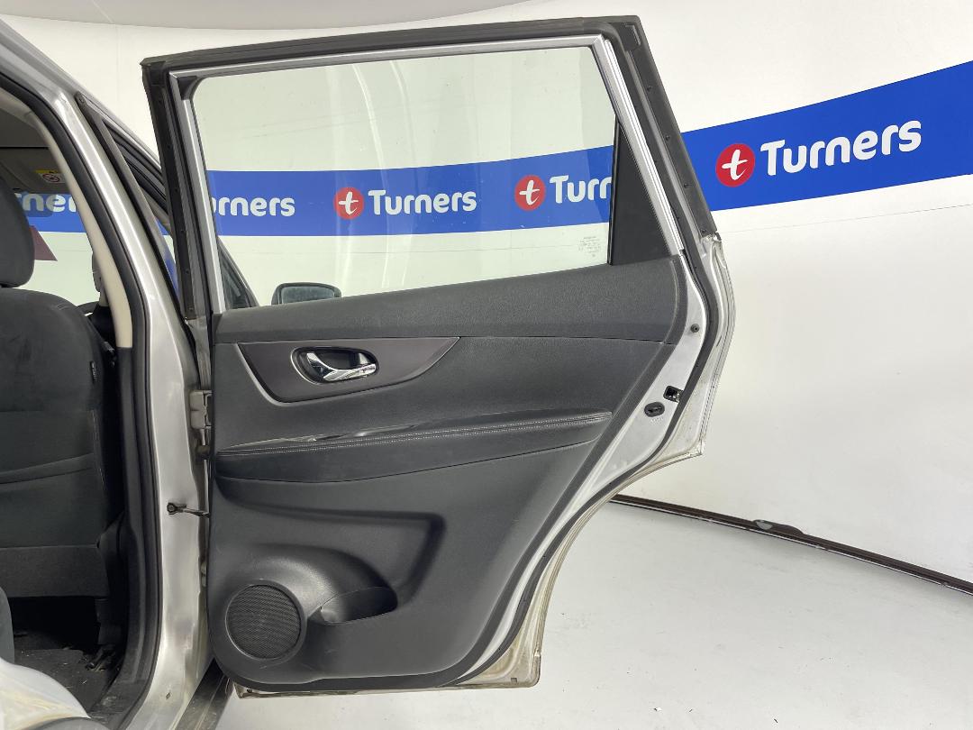 Photo '17' of Nissan X-Trail ST Photo '17' of Nissan X-Trail ST