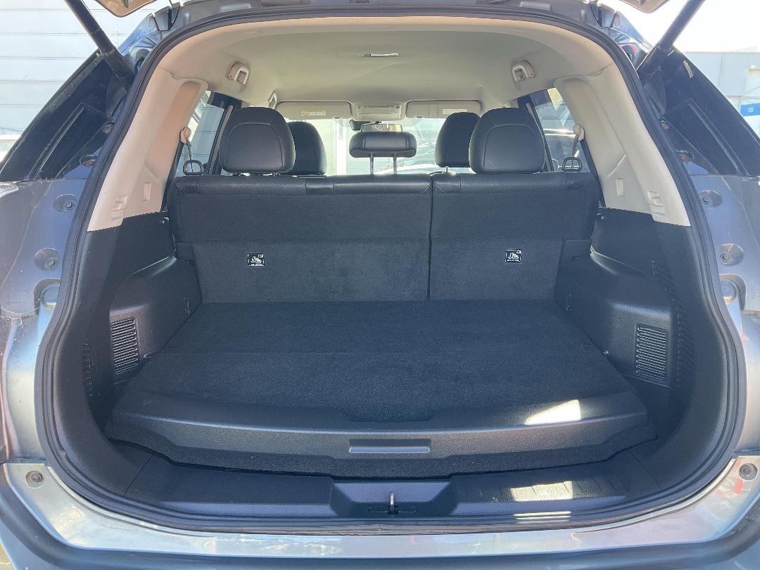 Photo '19' of Nissan X-Trail Hybrid Photo '19' of Nissan X-Trail Hybrid