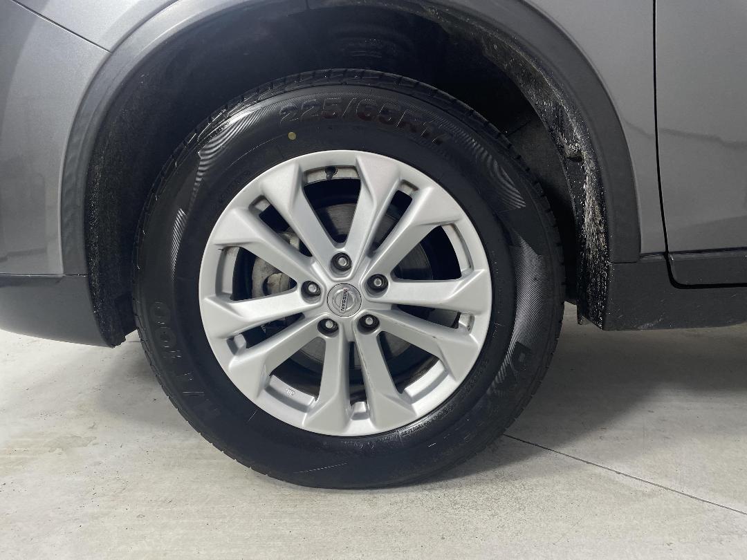 Photo '10' of Nissan X-Trail