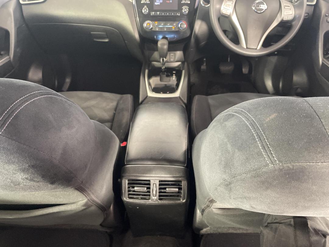 Photo '18' of Nissan X-Trail