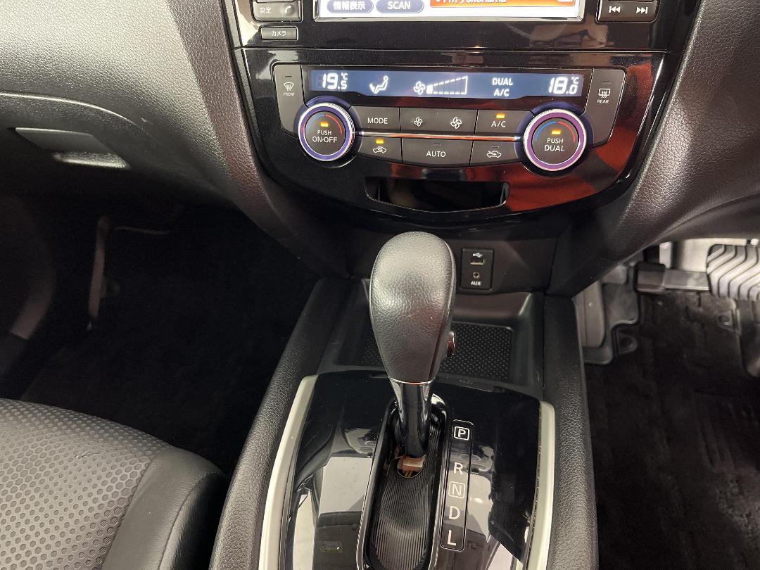 Photo '18' of Nissan X-Trail Photo '18' of Nissan X-Trail