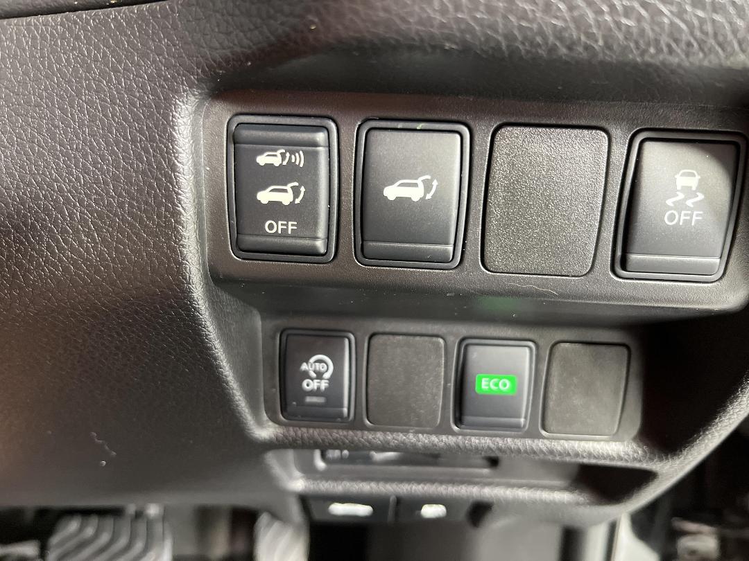 Photo '28' of Nissan X-Trail Photo '28' of Nissan X-Trail