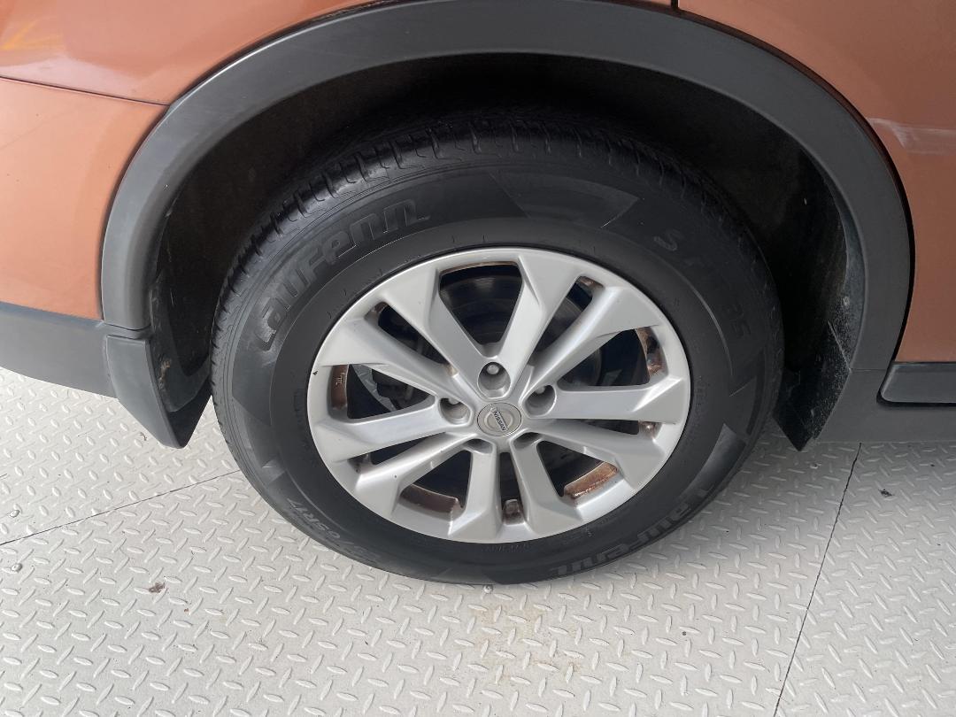 Photo '12' of Nissan X-Trail