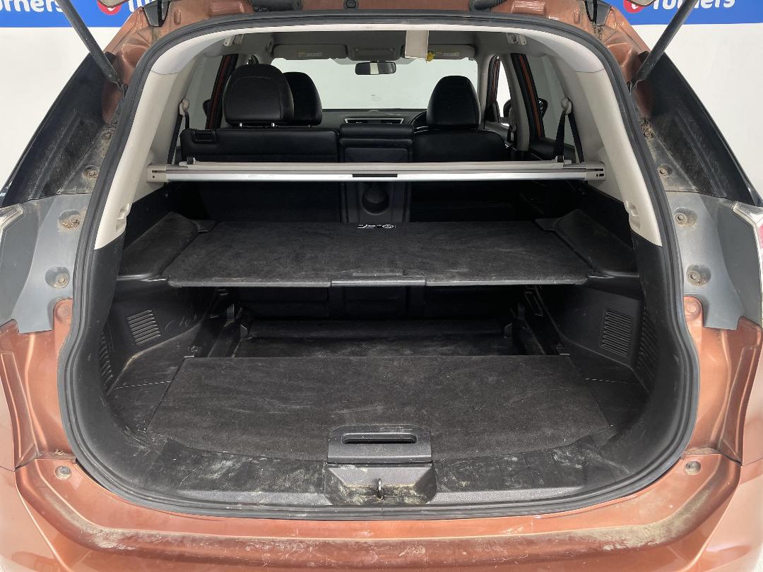 Photo '14' of Nissan X-Trail