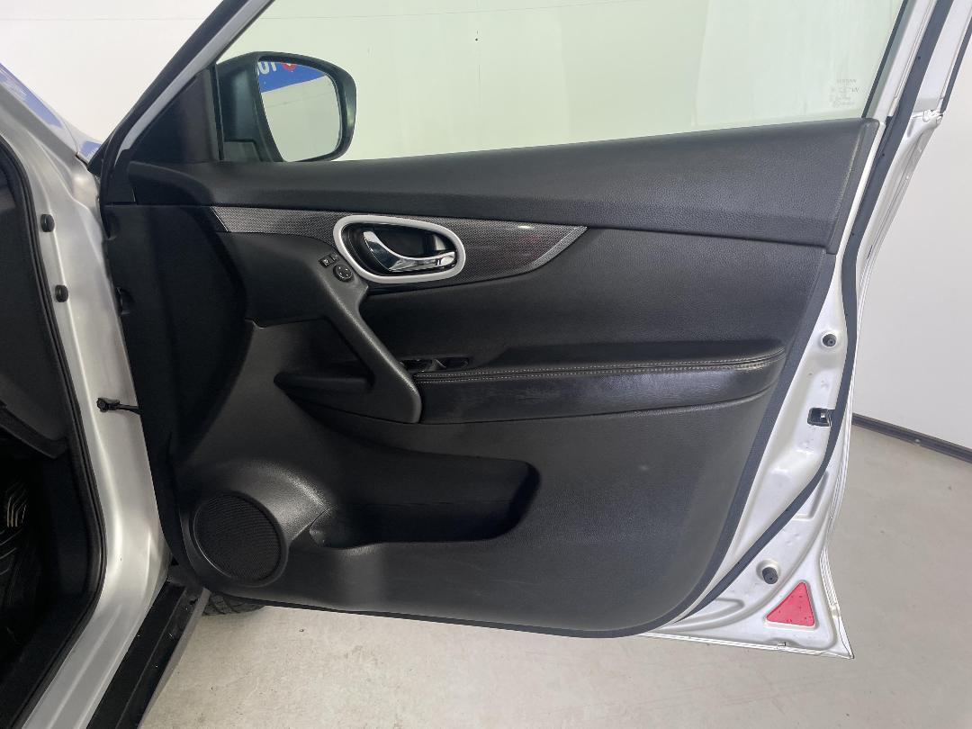 Photo '15' of Nissan X-Trail