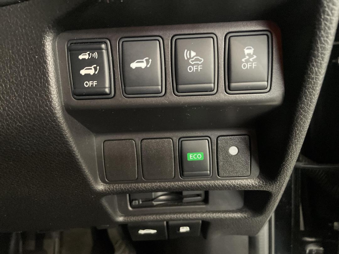 Photo '25' of Nissan X-Trail