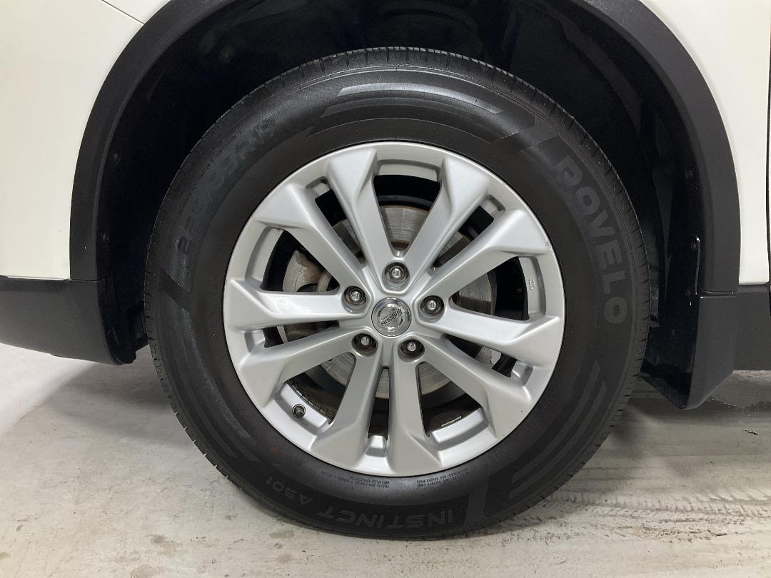 Photo '10' of Nissan X-Trail