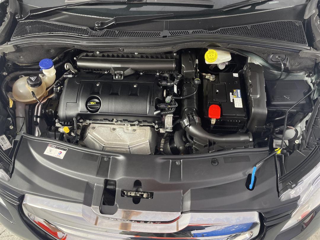 Photo '13' of Peugeot 2008 Photo '13' of Peugeot 2008