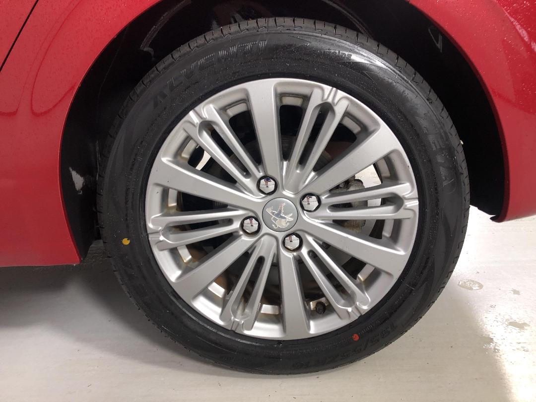 Photo '11' of Peugeot 208