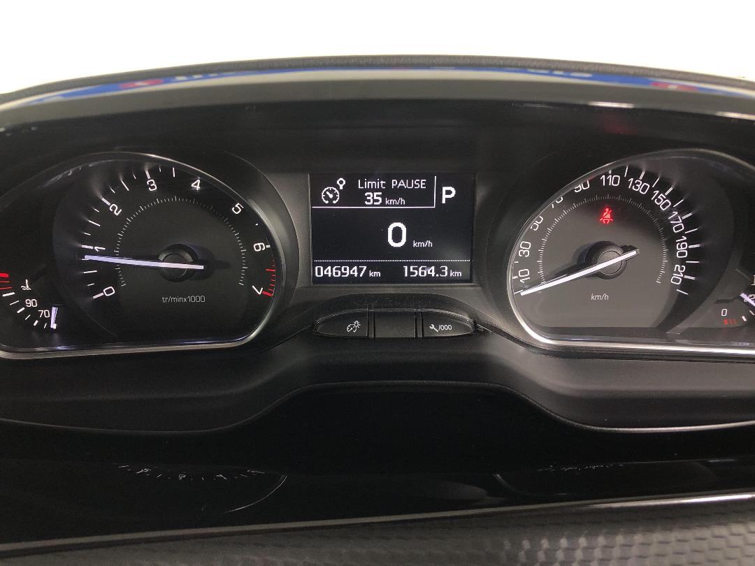 Photo '21' of Peugeot 208