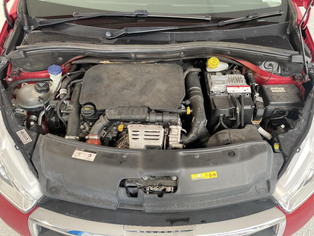 Photo '13' of Peugeot 208