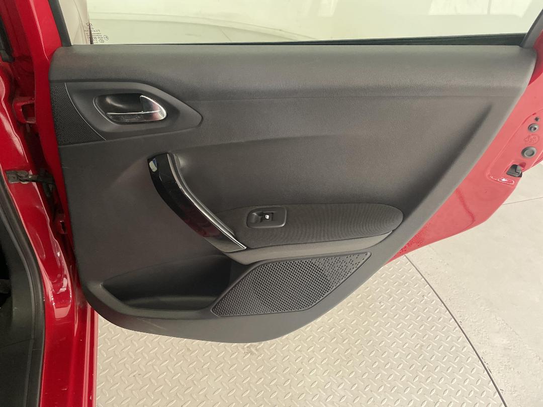 Photo '19' of Peugeot 208