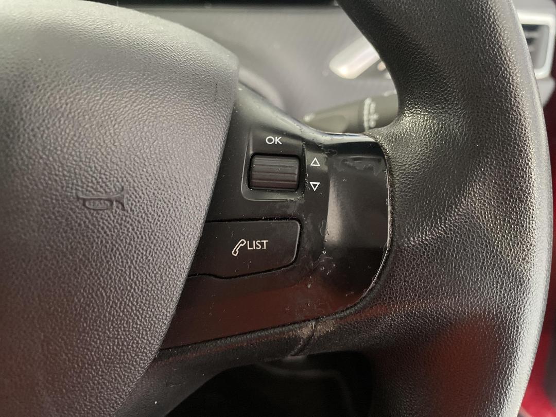 Photo '25' of Peugeot 208