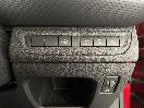Thumbnail '24' of Peugeot 208