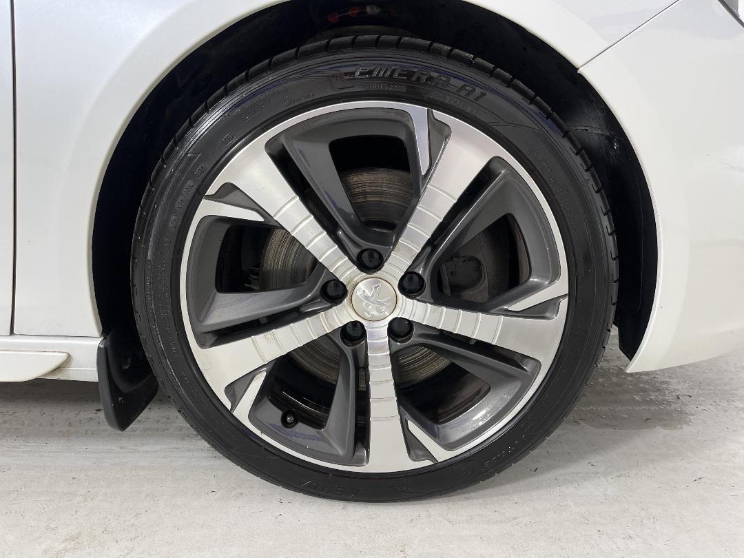 Photo '9' of Peugeot 308 Photo '9' of Peugeot 308