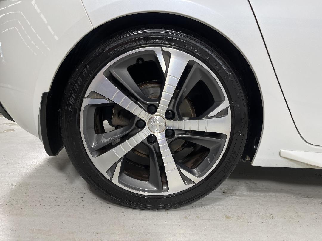 Photo '12' of Peugeot 308 Photo '12' of Peugeot 308