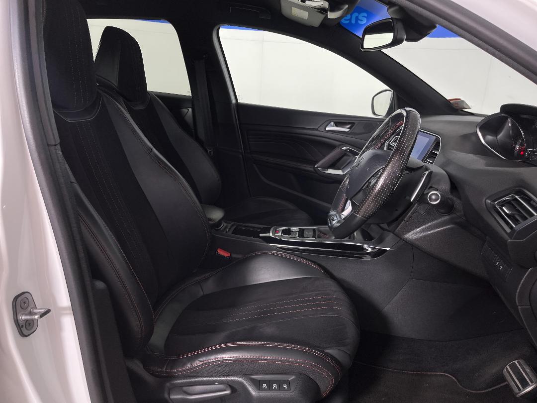 Photo '16' of Peugeot 308 Photo '16' of Peugeot 308