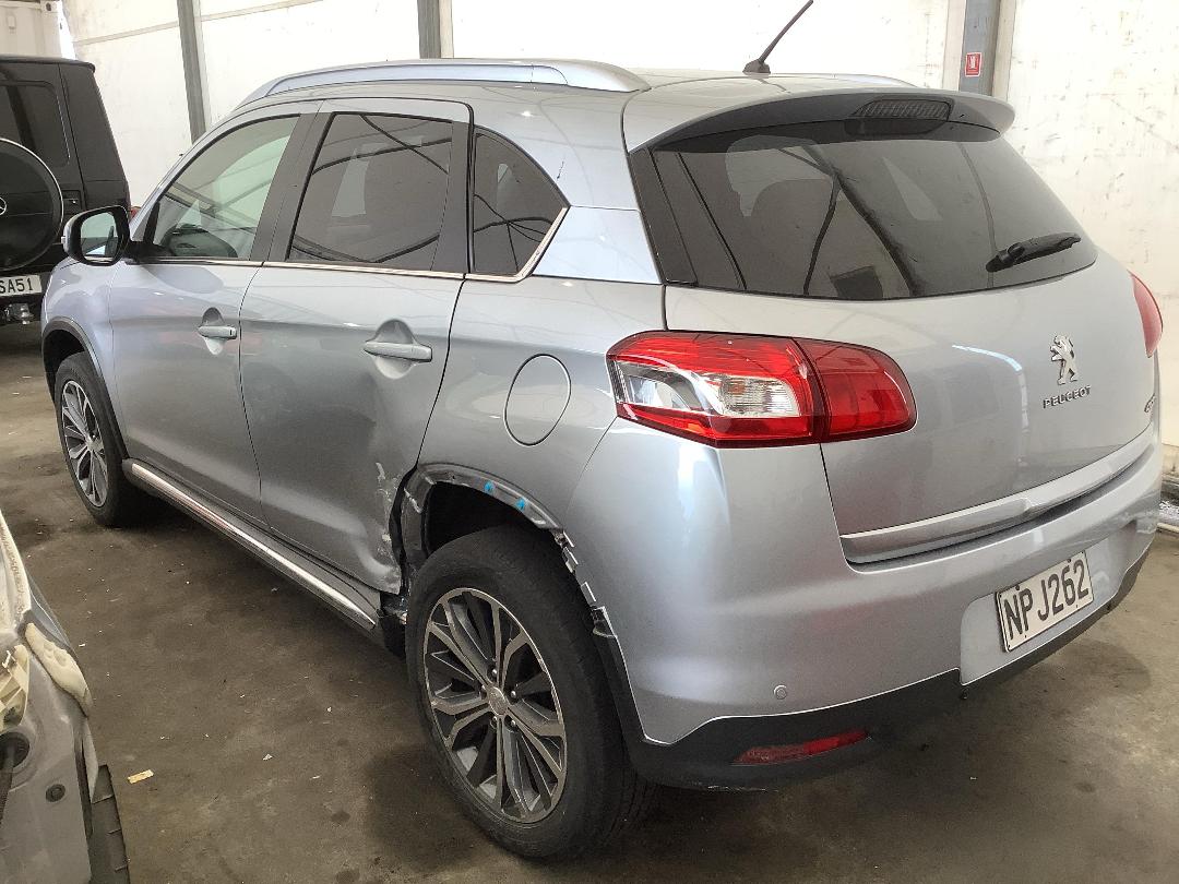 Photo '4' of Peugeot 4008 Allure Photo '4' of Peugeot 4008 Allure