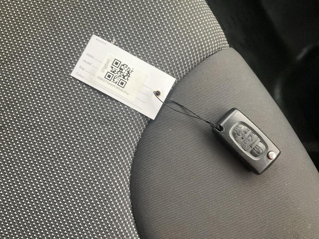 Photo '14' of Peugeot Expert Manual Photo '14' of Peugeot Expert Manual