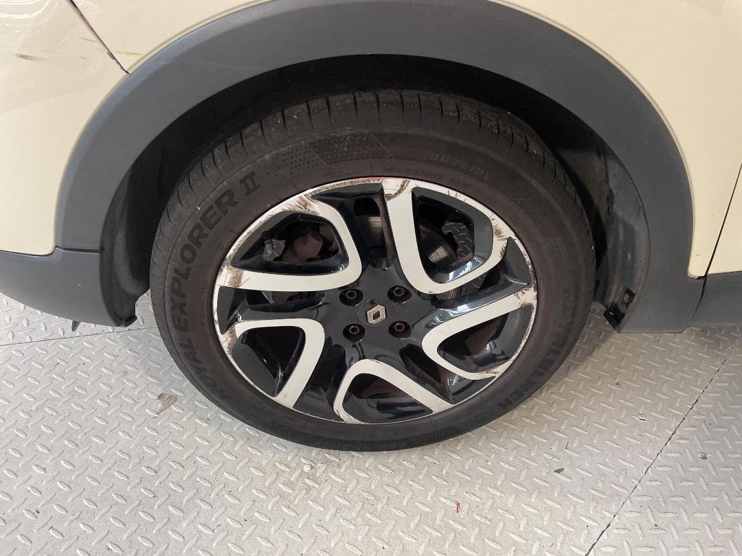 Photo '8' of Renault Captur Dynamique Photo '8' of Renault Captur Dynamique