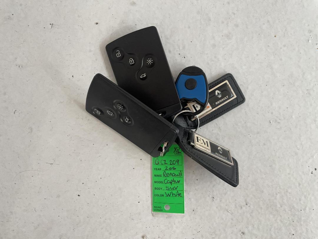 Photo '20' of Renault Captur Dynamique Photo '20' of Renault Captur Dynamique