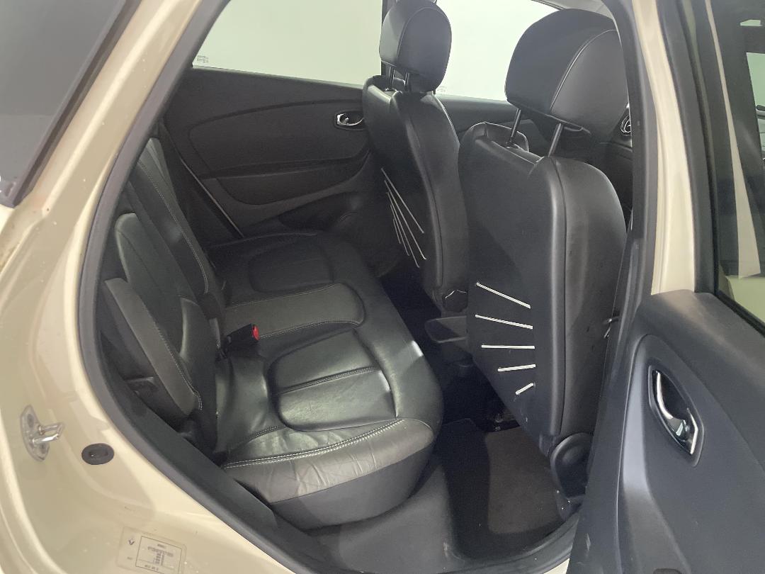 Photo '18' of Renault Captur Dynamique Photo '18' of Renault Captur Dynamique