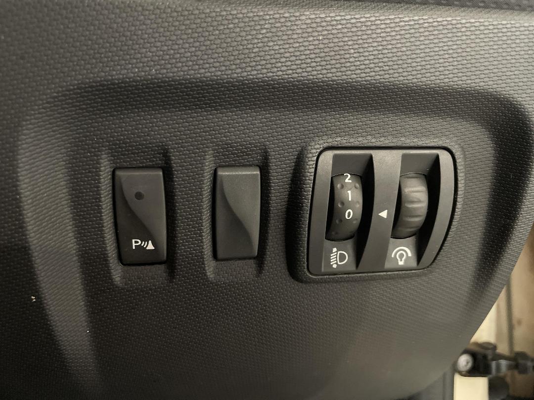 Photo '22' of Renault Captur Dynamique Photo '22' of Renault Captur Dynamique