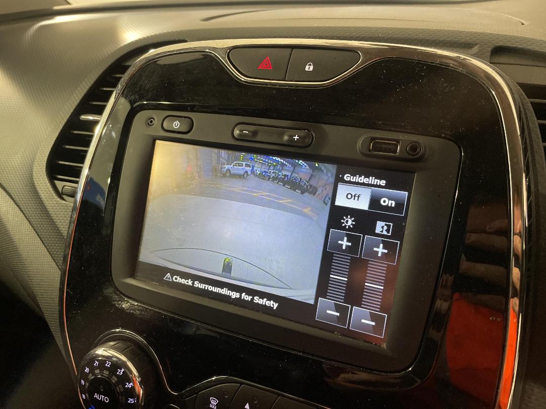 Photo '27' of Renault Captur Dynamique Photo '27' of Renault Captur Dynamique