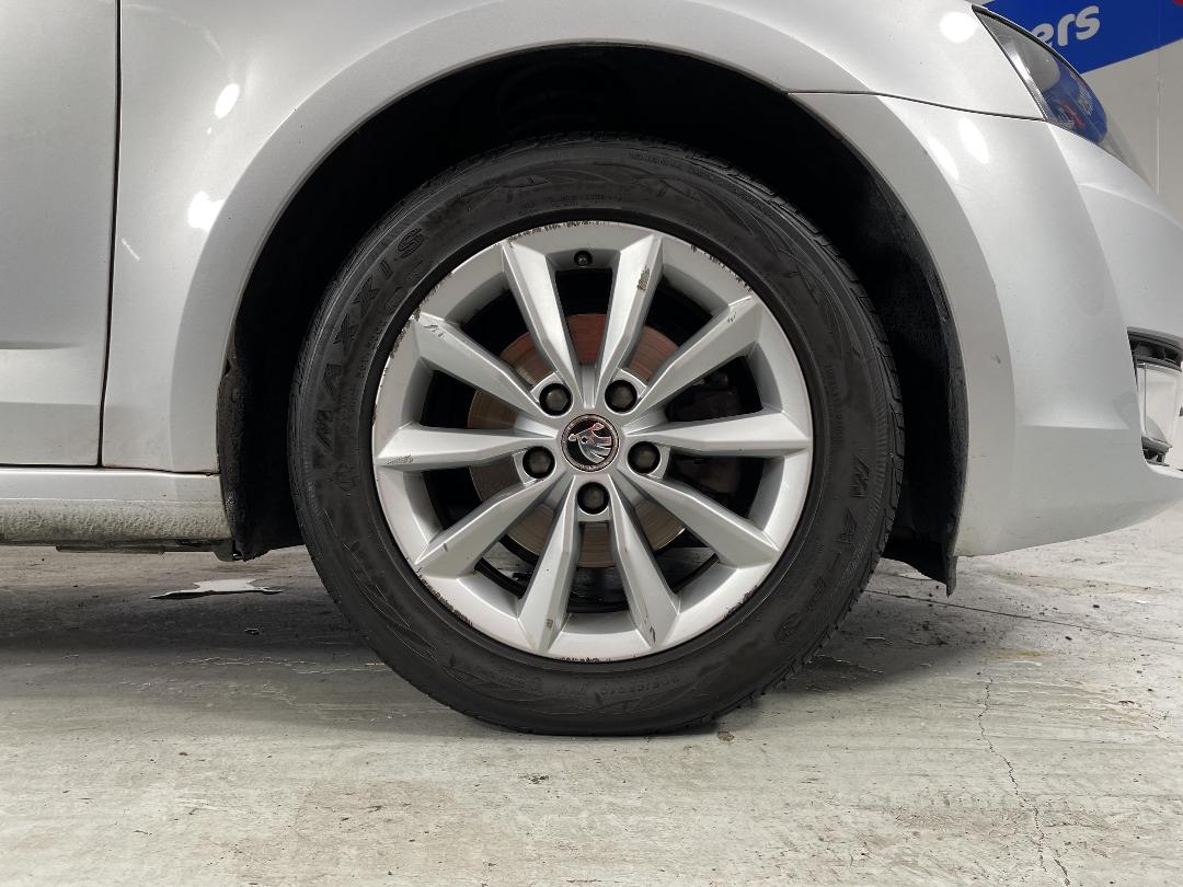 Photo '9' of Skoda Octavia Photo '9' of Skoda Octavia