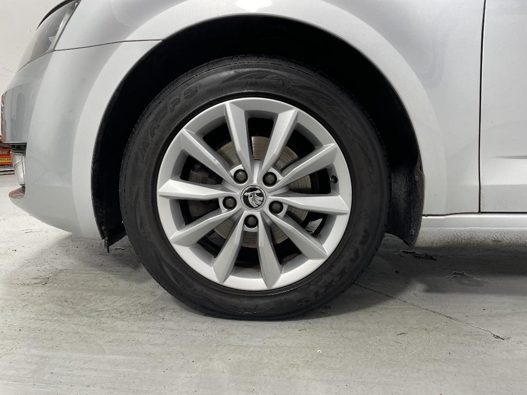 Photo '10' of Skoda Octavia Photo '10' of Skoda Octavia