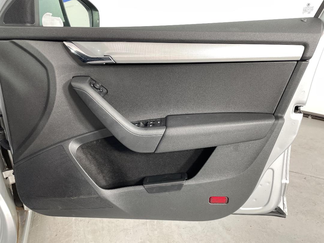 Photo '15' of Skoda Octavia Photo '15' of Skoda Octavia