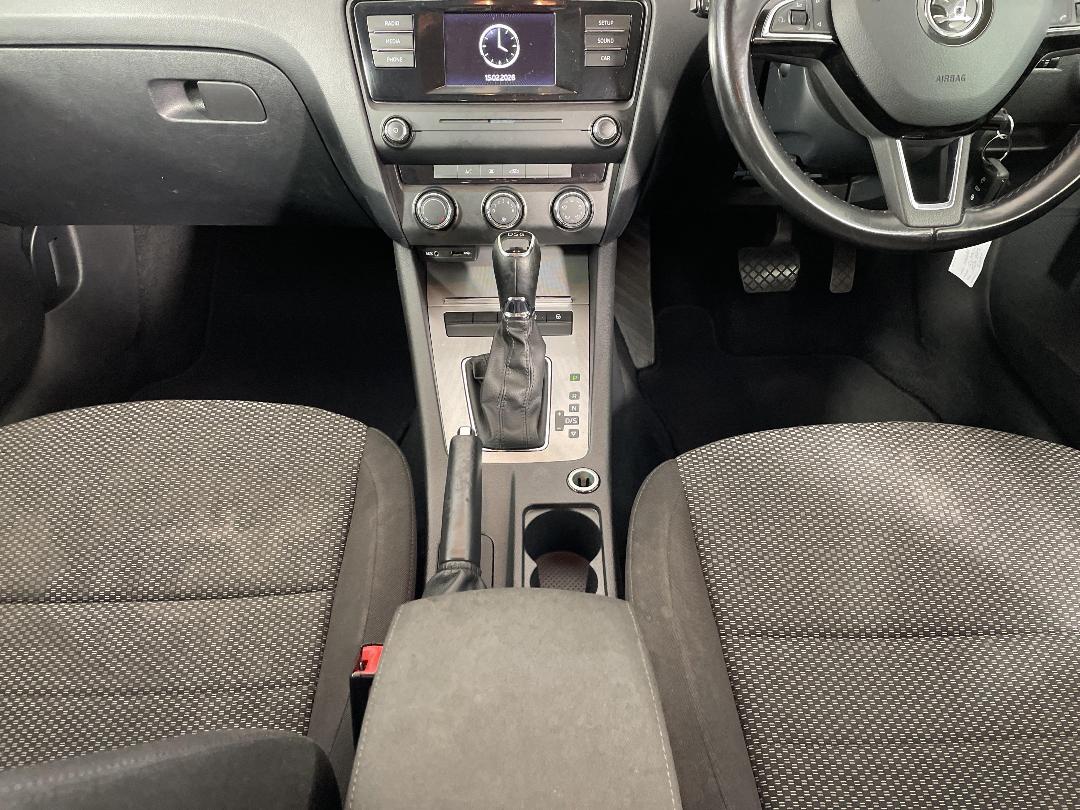 Photo '18' of Skoda Octavia Photo '18' of Skoda Octavia