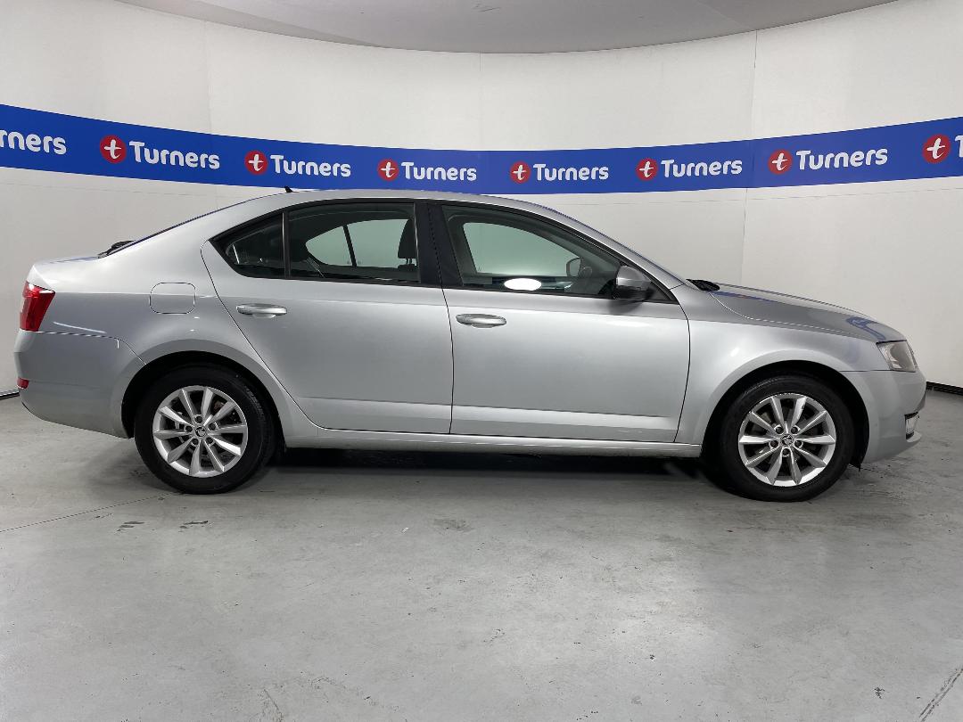 Photo '23' of Skoda Octavia Photo '23' of Skoda Octavia