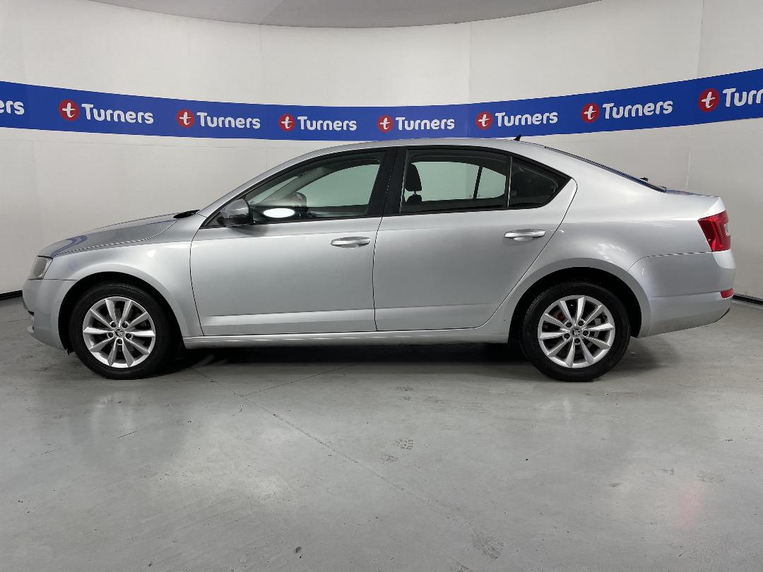 Photo '24' of Skoda Octavia Photo '24' of Skoda Octavia