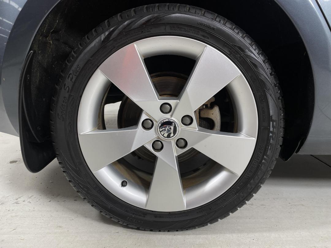 Photo '12' of Skoda Octavia Photo '12' of Skoda Octavia