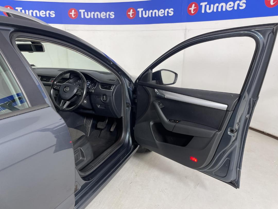 Photo '15' of Skoda Octavia Photo '15' of Skoda Octavia