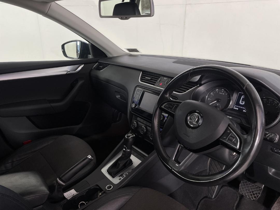 Photo '16' of Skoda Octavia Photo '16' of Skoda Octavia