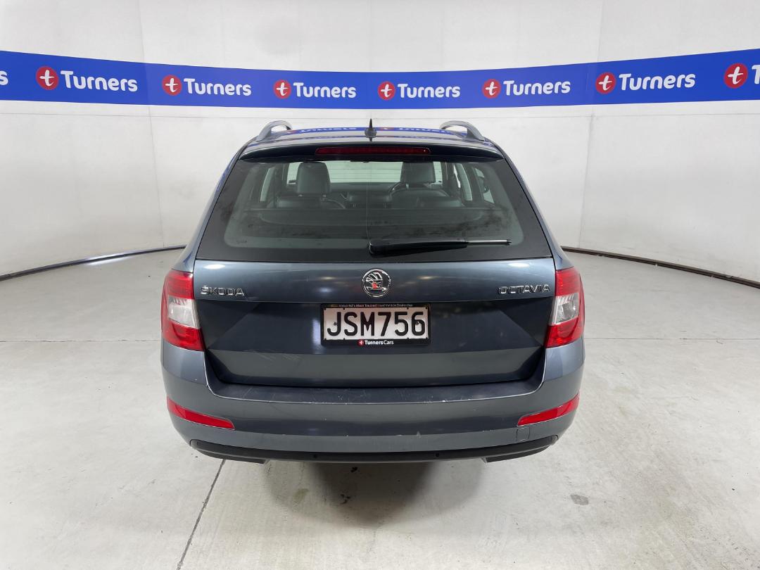 Photo '6' of Skoda Octavia Photo '6' of Skoda Octavia