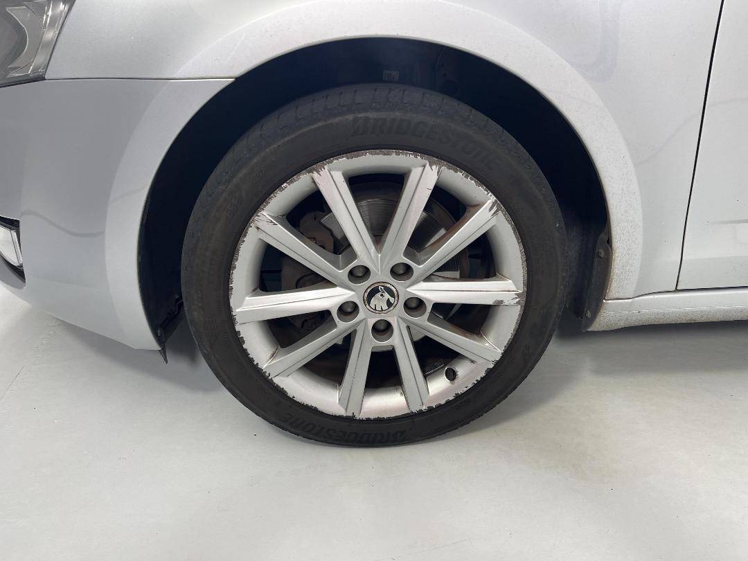 Photo '10' of Skoda Octavia Photo '10' of Skoda Octavia