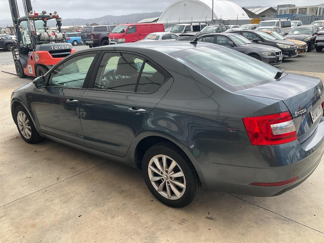 Photo '3' of Skoda Octavia TDI 81KW 7DSG L/B