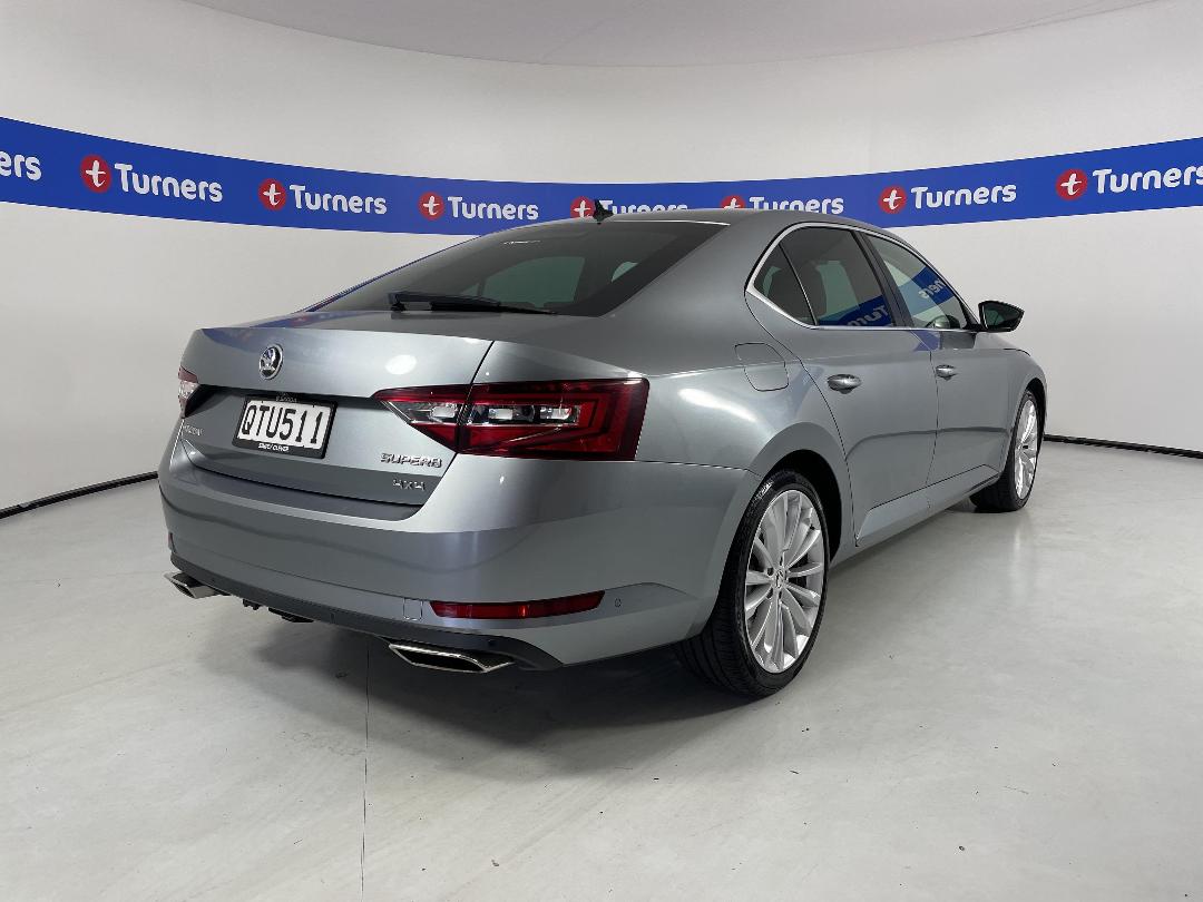 Photo '7' of Skoda Superb Photo '7' of Skoda Superb