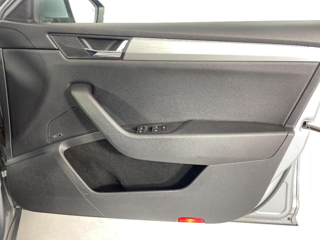 Photo '15' of Skoda Superb Photo '15' of Skoda Superb